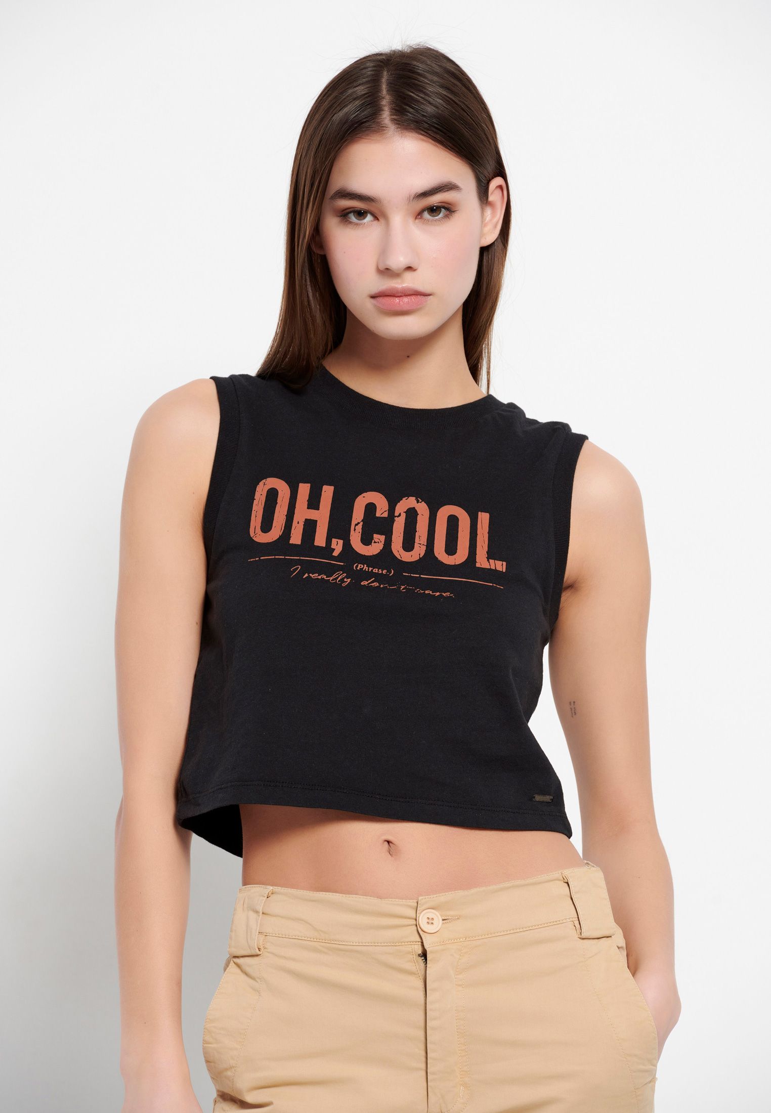 Cropped t-shirt με τύπωμα κειμένου