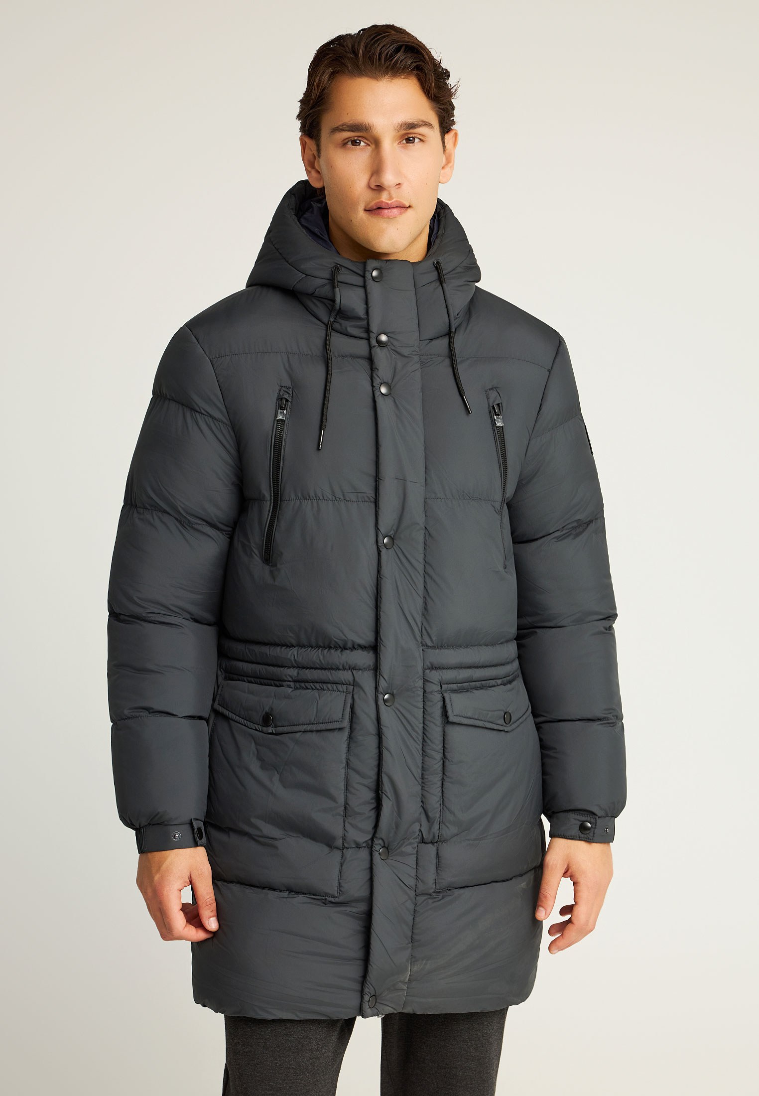 Ανδρικό puffer μπουφάν με κουκούλα