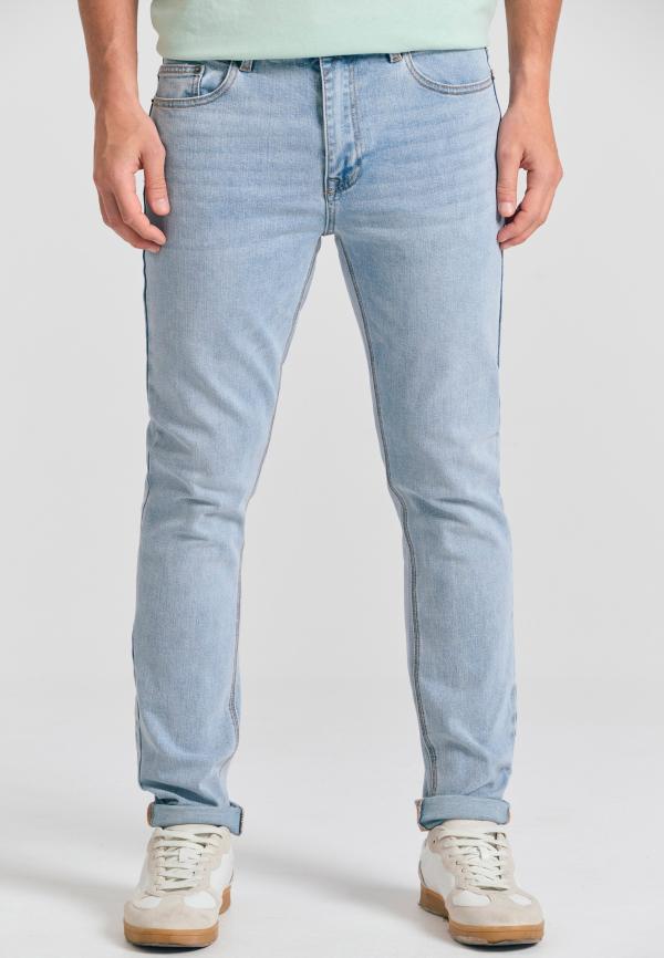 Slim fit τζιν παντελόνι με whisker details